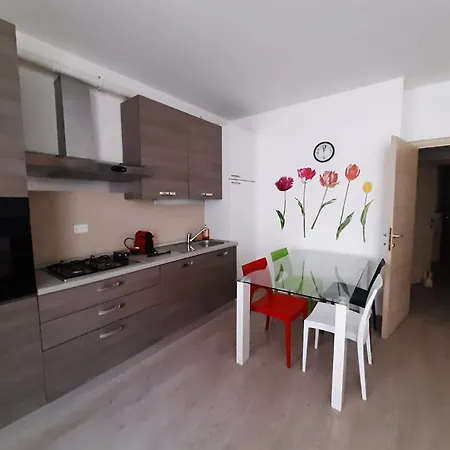Residenza Contrada Tedesca 3, Monolocale Old Town Appartement *